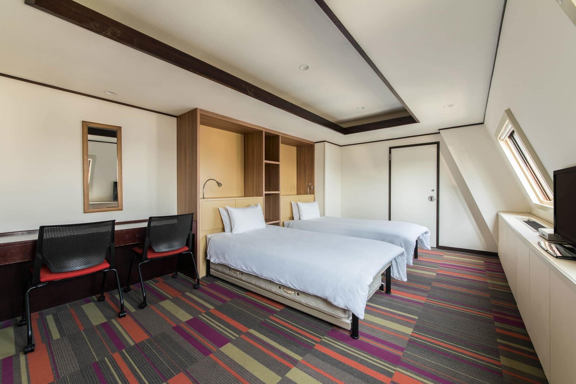 The B Sangenjaya Hotel Tokyo Exterior photo
