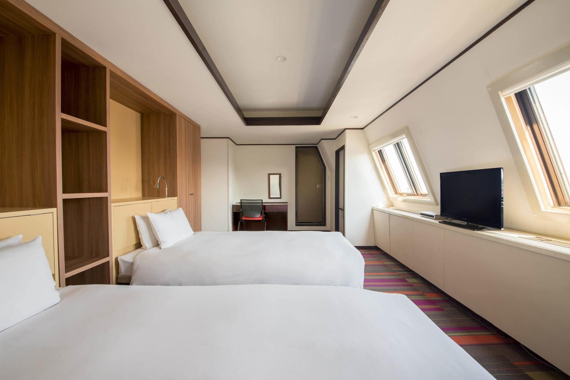 The B Sangenjaya Hotel Tokyo Exterior photo